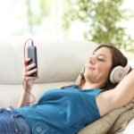 Crees que las redes sociales han influido en tu manera de consumir música o películas